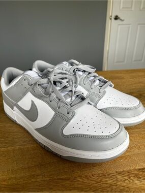 Men's Nike Dunk Low Retro sneakers in a white and light smoke grey colorway